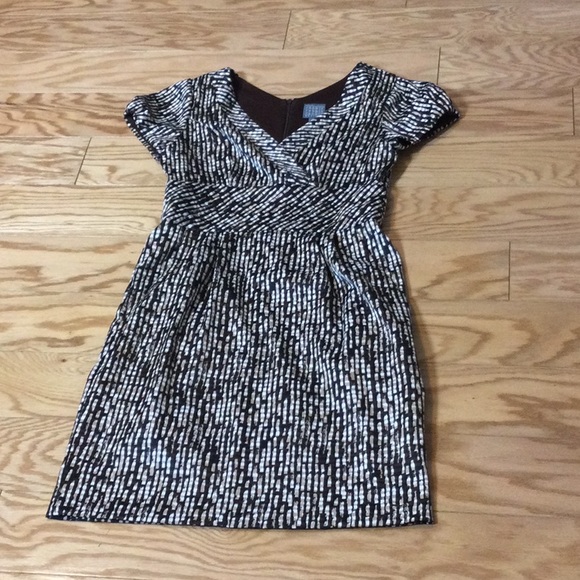 10 Rabbit Rabbit Rabbit Designs black print faux wrap dress - Picture 3 of 16